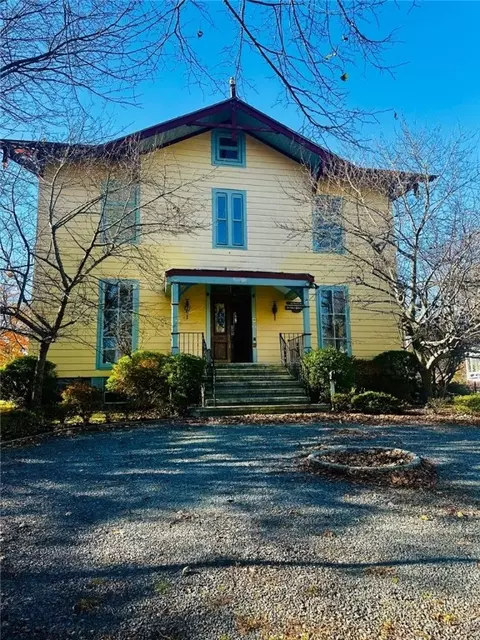 1 Cottage St, Newport, RI 02840