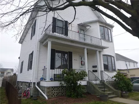 14 New Hampshire St, Cranston, RI 02920