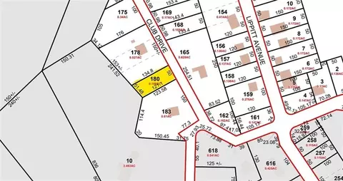 11 Club Dr, Cumberland, RI 02864