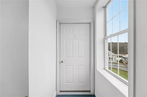 Entry Way - 4 Ware Rd, Killingly, CT 06241 photo 2 of 3