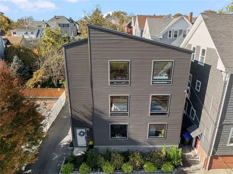 130 Gano St #A, Providence, RI 02906