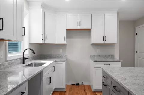 Entry Way - 237 Congress St, Woonsocket, RI 02895 photo 2 of 6