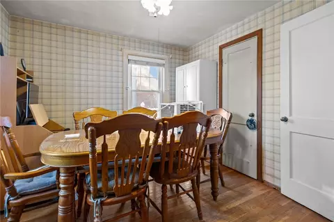 Dining - 190 Chapmans Ave, Warwick, RI 02886 photo 2 of 2