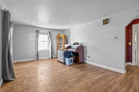 Living - 190 Chapmans Ave, Warwick, RI 02886 photo 1 of 1