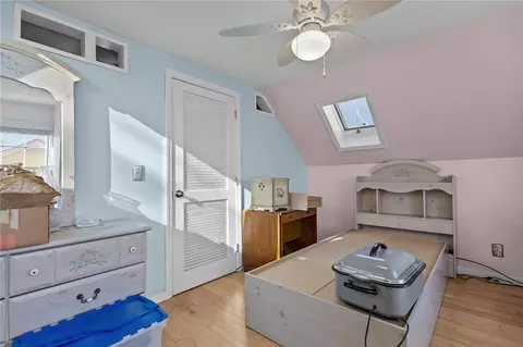 Bedroom - 190 Chapmans Ave, Warwick, RI 02886 photo 10 of 11