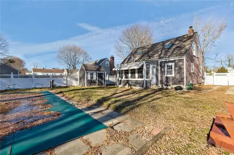Exterior - 190 Chapmans Ave, Warwick, RI 02886 photo 4 of 9