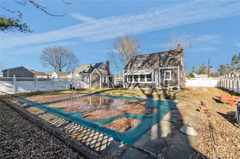Exterior - 190 Chapmans Ave, Warwick, RI 02886 photo 5 of 9
