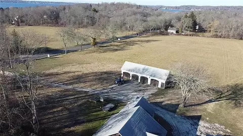 3118 Main Rd, Tiverton, RI 02878