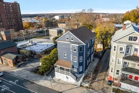 14 Doyle Ave, Providence, RI 02906 photo 39