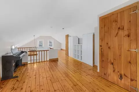 14 Doyle Ave, Providence, RI 02906 photo 22