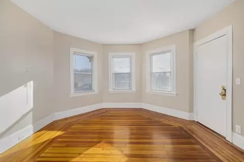 14 Doyle Ave, Providence, RI 02906 photo 11
