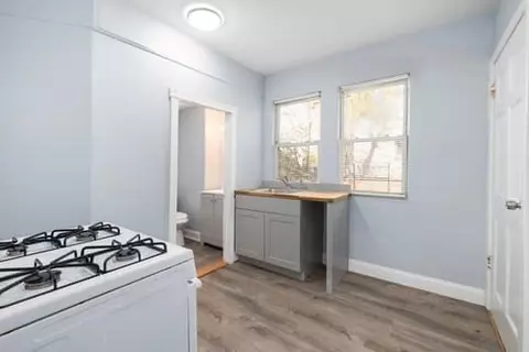 14 Doyle Ave, Providence, RI 02906 photo 32