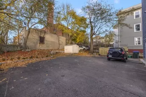 14 Doyle Ave, Providence, RI 02906 photo 37