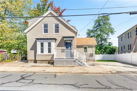 49 Veazie St, Providence, RI 02908