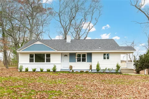 1755 Ten Rod Rd, North Kingstown, RI 02852