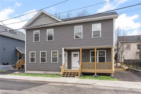 54 Diamond St, Providence, RI 02907