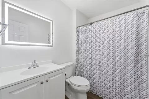 Bath - 11 Apache Dr #D, Westerly, RI 02891 photo 2 of 2
