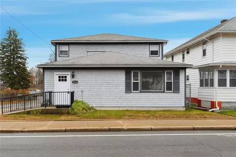 1060 Main St, West Warwick, RI 02893