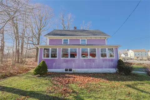 69 Cutler St, Warren, RI 02885