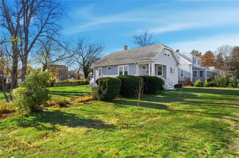 Exterior - 196 Harrison Ave, Warwick, RI 02888 photo 3 of 5