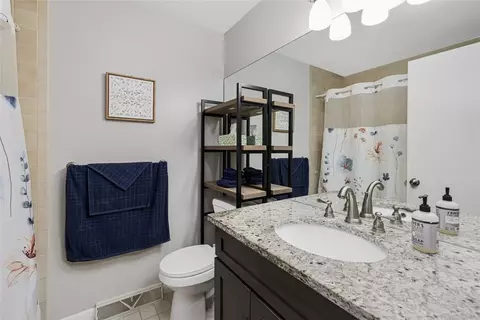 Bath - 856 Halifax Dr, Warwick, RI 02886 photo 1 of 2