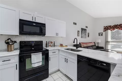 Kitchen - 856 Halifax Dr, Warwick, RI 02886 photo 4 of 4