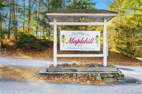 38 Oak Ter, Mapleville, RI 02839