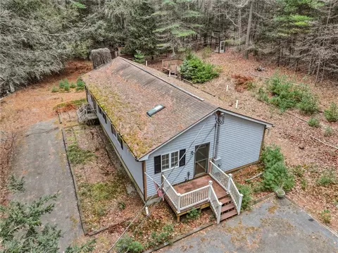 45 Joe Sweet Rd, Glocester, RI 02814