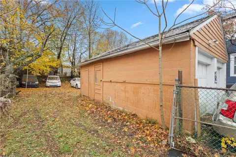 25 Mowry St, Providence, RI 02908