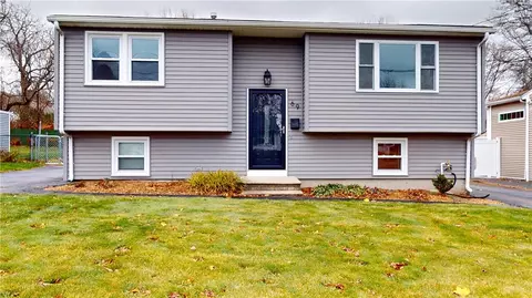 69 Cushing St, North Providence, RI 02904