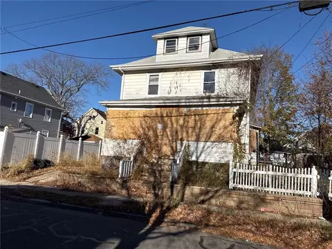 139 Babcock St, Providence, RI 02905