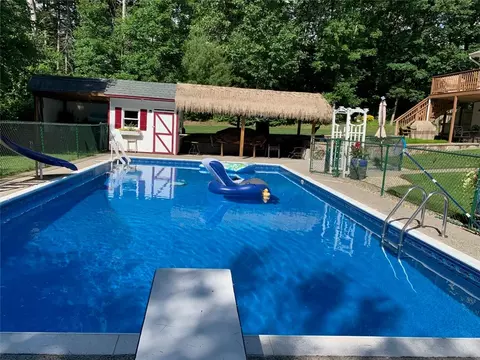 Exterior - 52 Walker St, Seekonk, MA 02771 photo 8 of 16