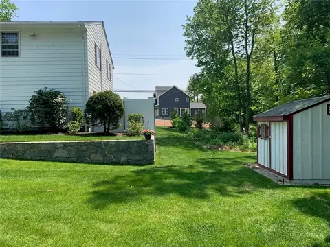 Exterior - 52 Walker St, Seekonk, MA 02771 photo 11 of 16