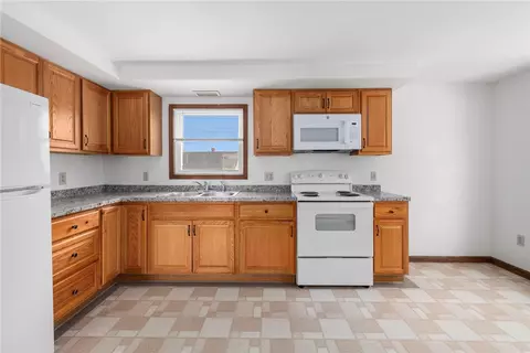 Kitchen - 12 Batterson Ave, Westerly, RI 02891 photo 4 of 6