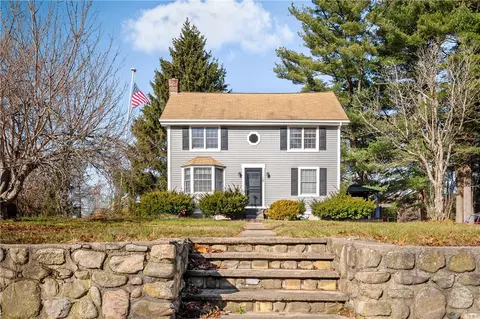 38 Chapel St, Burrillville, RI 02830