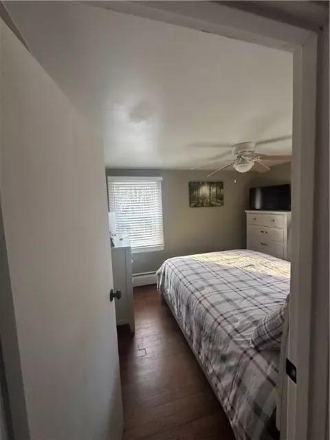 Bedroom - 16 Smith St, Bristol, RI 02809 photo 4 of 8