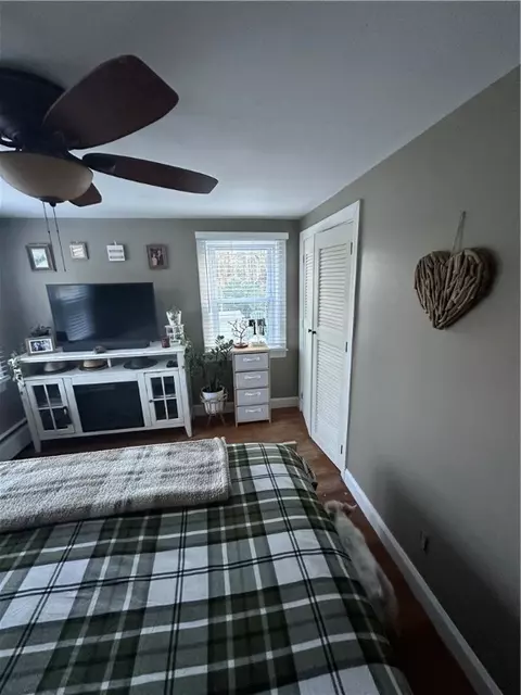 Bedroom - 16 Smith St, Bristol, RI 02809 photo 8 of 8