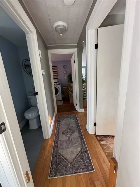 Entry Way - 16 Smith St, Bristol, RI 02809 photo 5 of 5