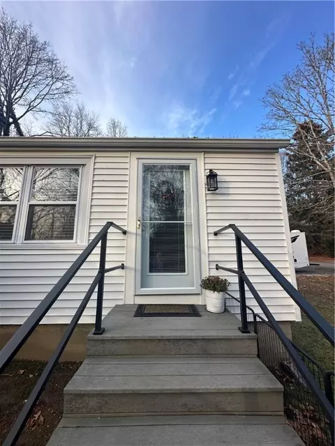 Exterior - 16 Smith St, Bristol, RI 02809 photo 11 of 11