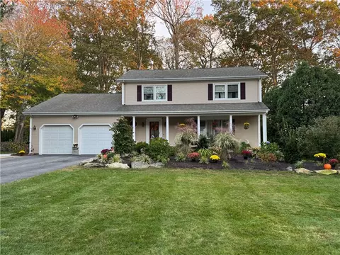 2212 Phenix Ave, Cranston, RI 02921