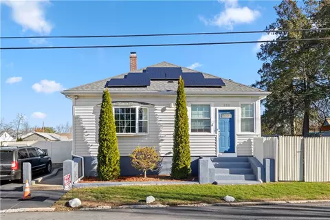 136 Windmill St, Pawtucket, RI 02860