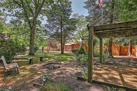 10 Narrow Ln, Charlestown, RI 02813
