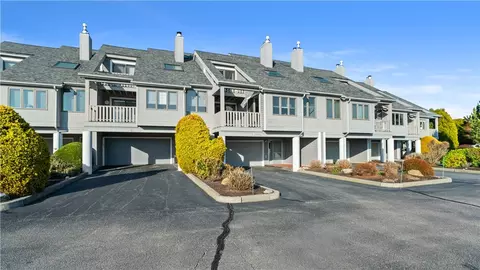 1125 Point Judith Rd #D4, Narragansett, RI 02882