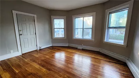 Living - 126 Welles St, Woonsocket, RI 02895 photo 9 of 10