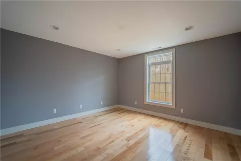 Bedroom - 44 Decubellis Ct, Glocester, RI 02814 photo 2 of 4