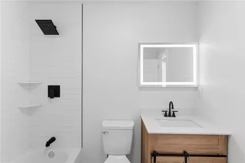 Bath - 70 Seamans St, Woonsocket, RI 02895 photo 6 of 6