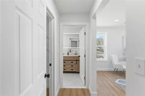 Entry Way - 70 Seamans St, Woonsocket, RI 02895 photo 4 of 5