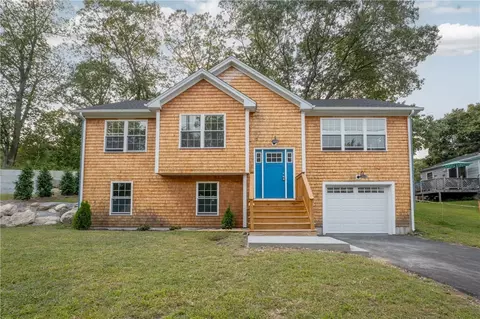 178 Highland St, Cranston, RI 02920