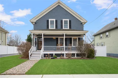 15 Park Ave, Burrillville, RI 02830