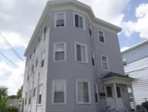 29 Stearns St, Pawtucket, RI 02861